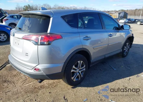 2018 Toyota Rav4 Le z USA, uszkodzony, nr VIN 2T3BFREV3JW849696